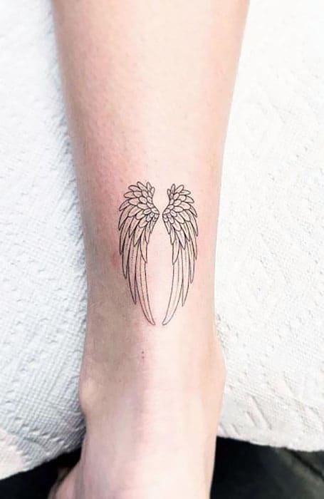 The 20 coolest little tattoos for women