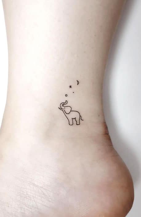 The 20 coolest little tattoos for women