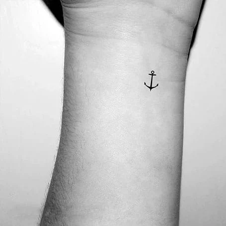 The 20 coolest little tattoos for women