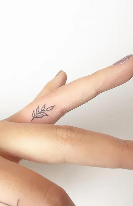 The 20 coolest little tattoos for women