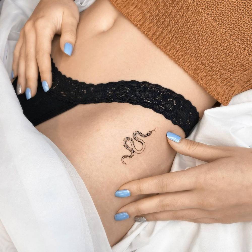 25 beautiful tattoo ideas and designs with little snakes