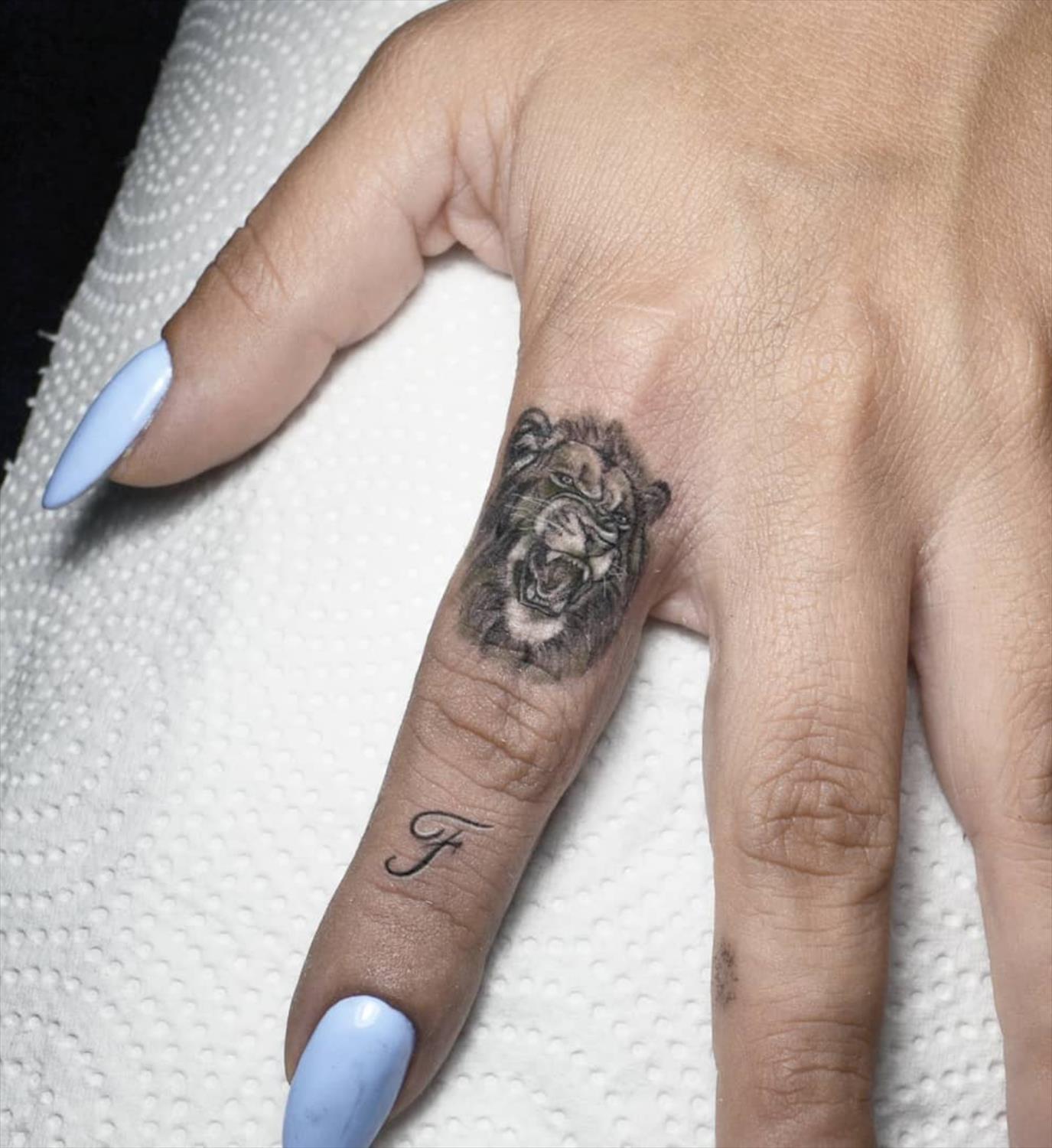 25 lion tattoos for women with meaning