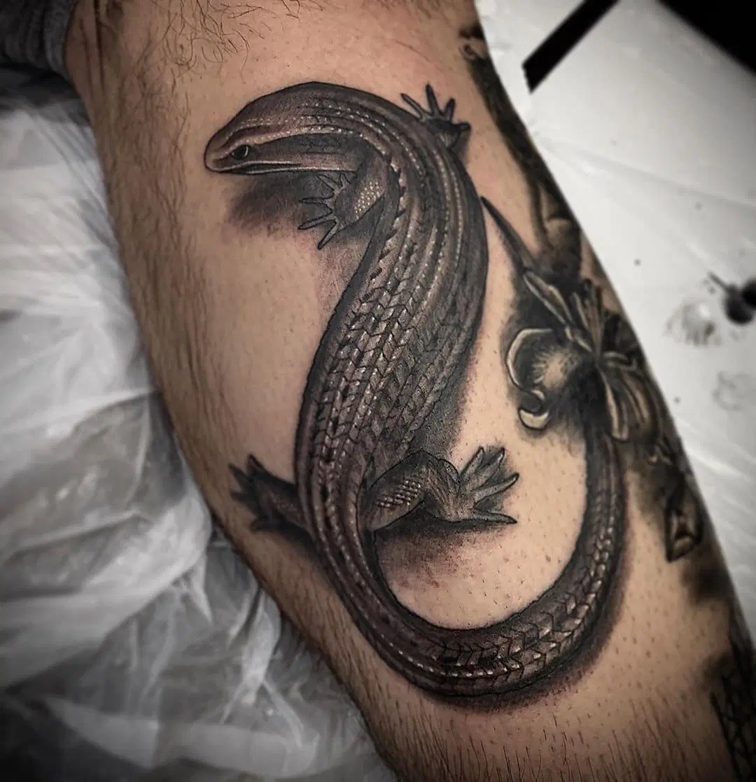 15 cool lizard tattoo designs and ideas