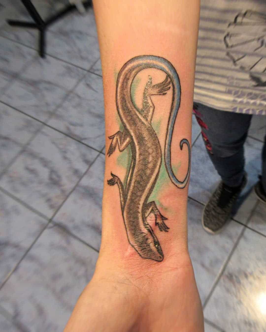 15 cool lizard tattoo designs and ideas