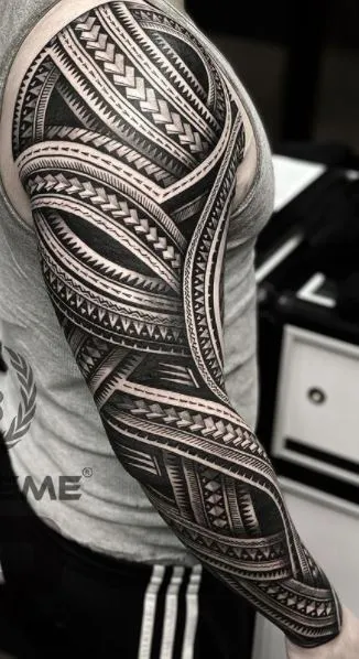 ETHNIC TATTOO ON THE ARM