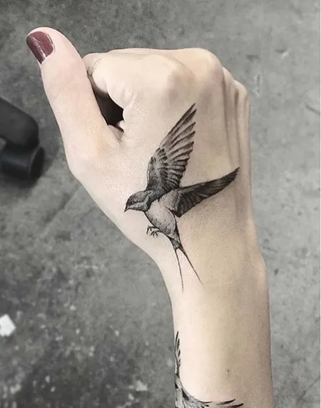 30 hummingbird tattoos with meaning