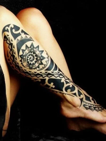 Tribal tattoo on the leg