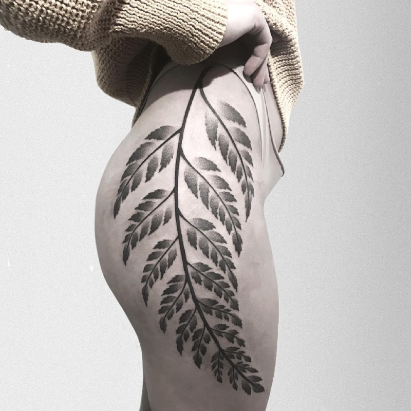 30+ chic and sexy hip tattoos for women