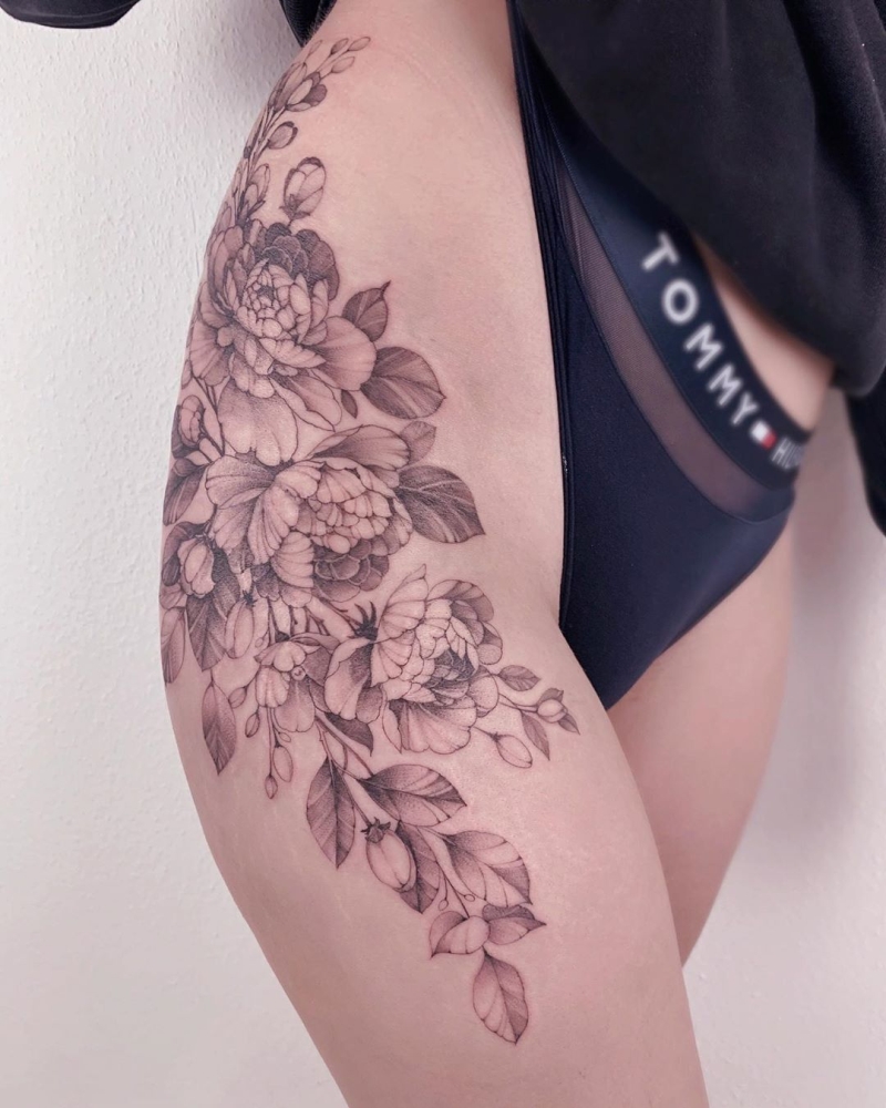 30+ chic and sexy hip tattoos for women