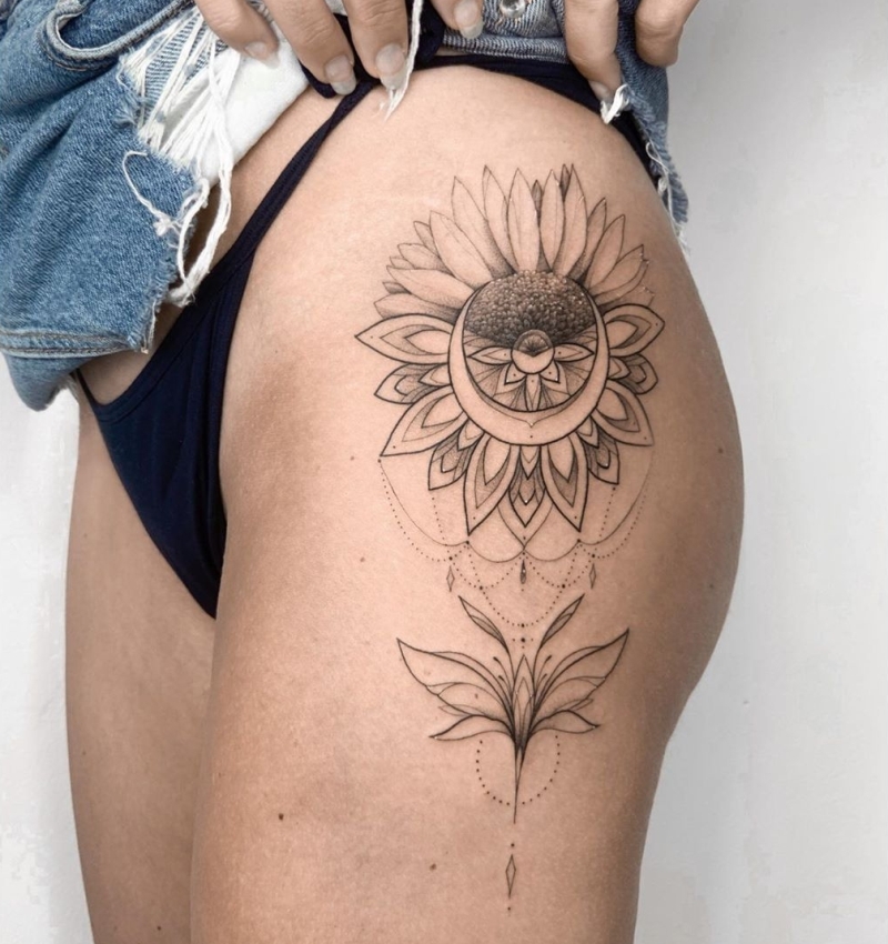 30+ chic and sexy hip tattoos for women