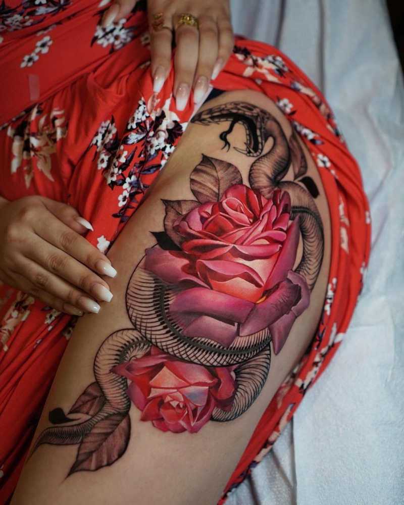 30+ chic and sexy hip tattoos for women