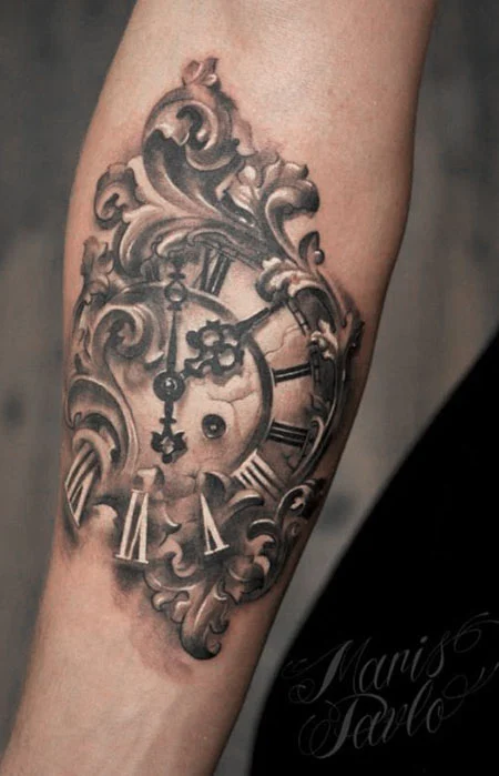 Tattoo with an old clock