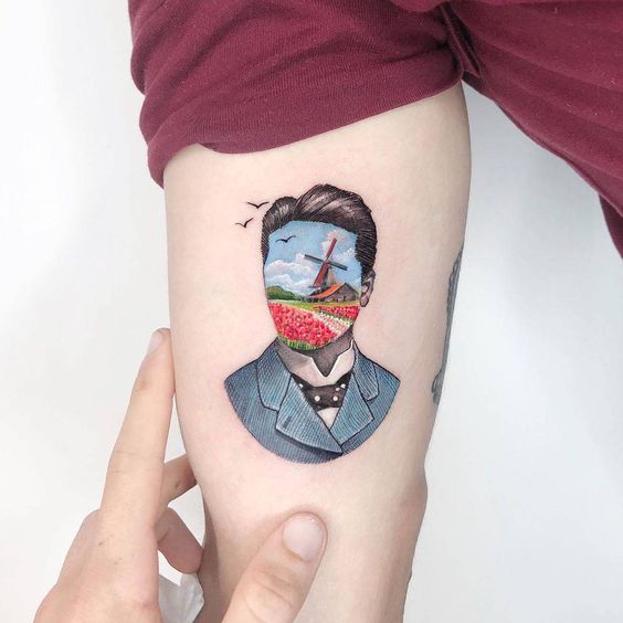 Tattoos in the Art Brut style on the arm