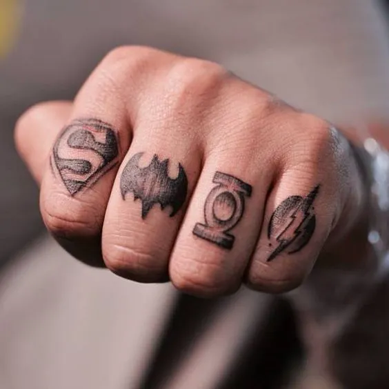 Tattoos on the knuckles