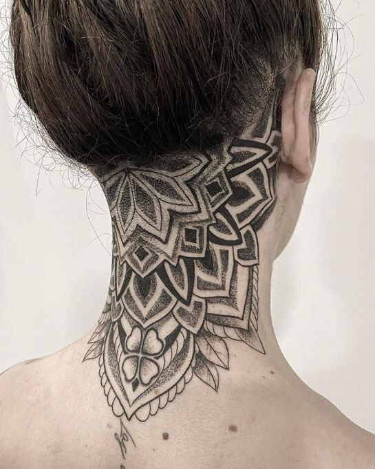 Tattoo on the back of the head for girls