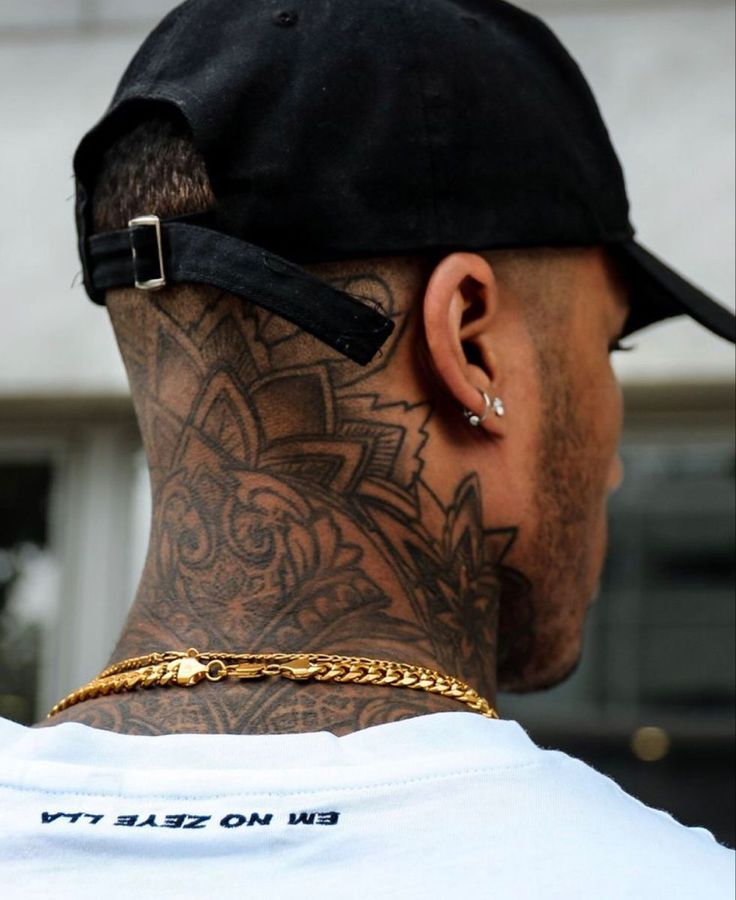 Tattoo on the back of the head for men