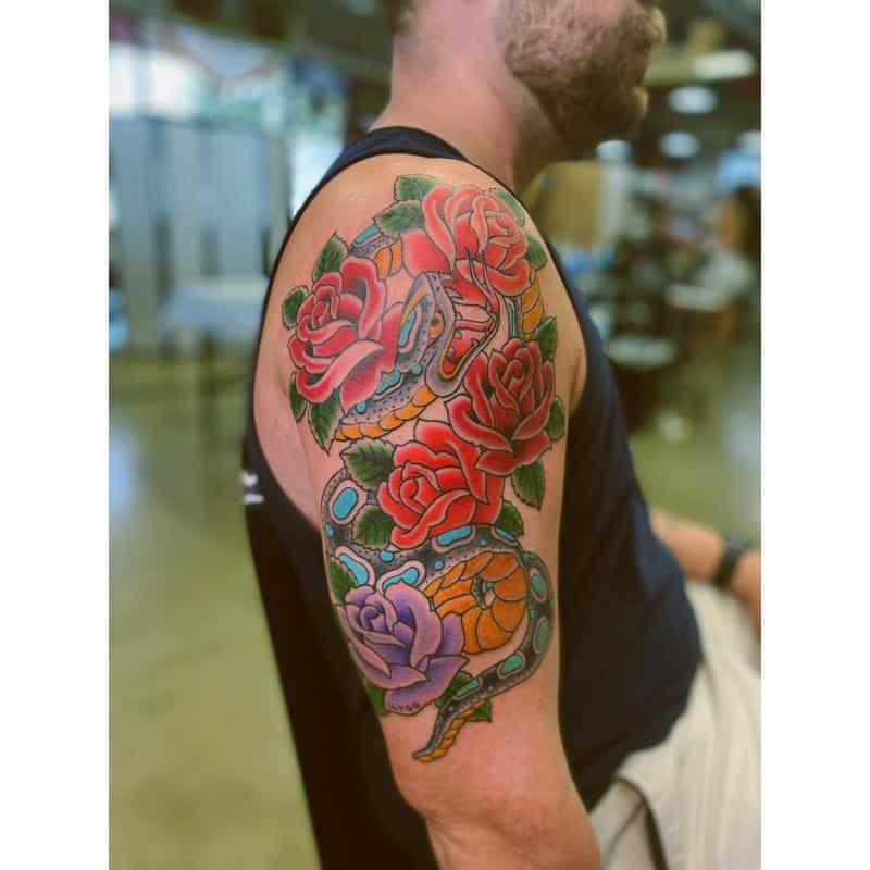 Biceps tattoo flowers