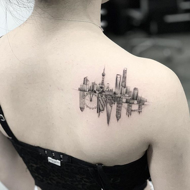 22 cool tattoo ideas on the shoulder blade