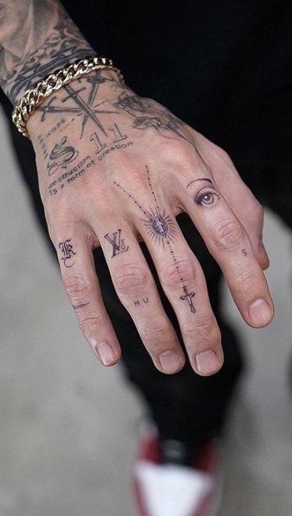 Tattoo ideas on the fingers