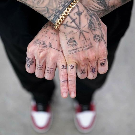 Minimalist finger tattoo ideas