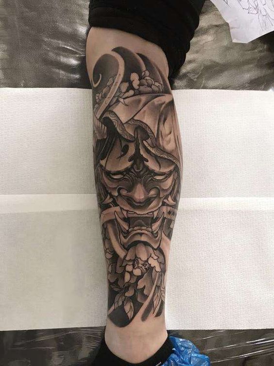 Samurai tattoo on the leg for men