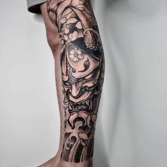 Samurai tattoo on the leg for men