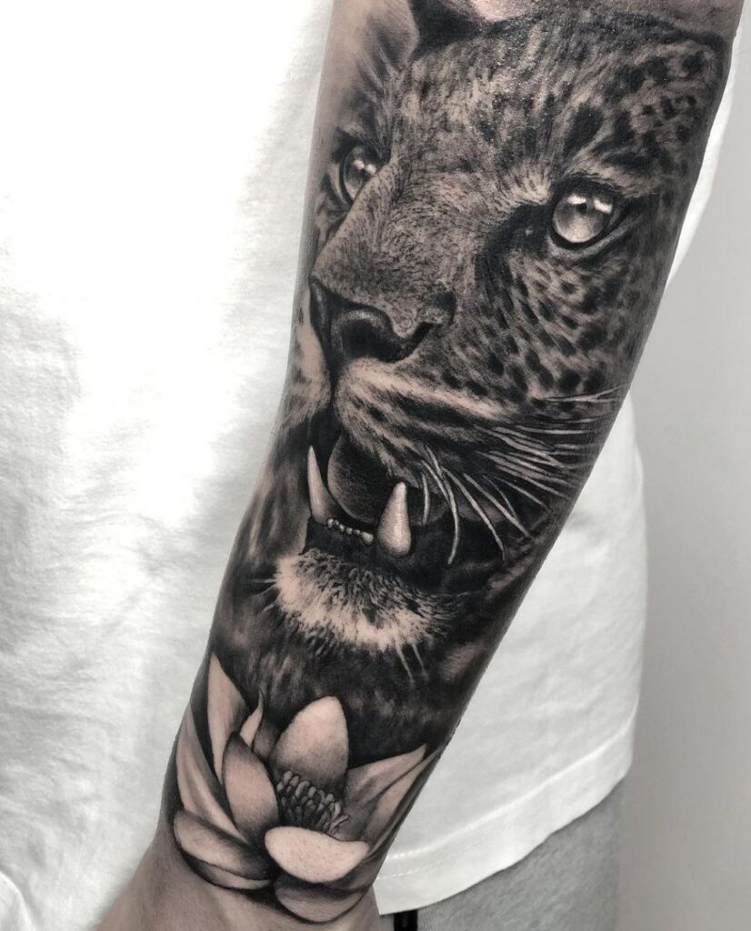 Leopard tattoo on the arm for men