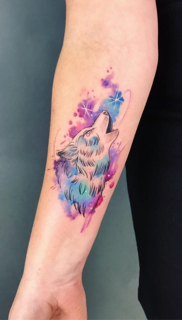 Tattoo of a wolf on the forearm for women