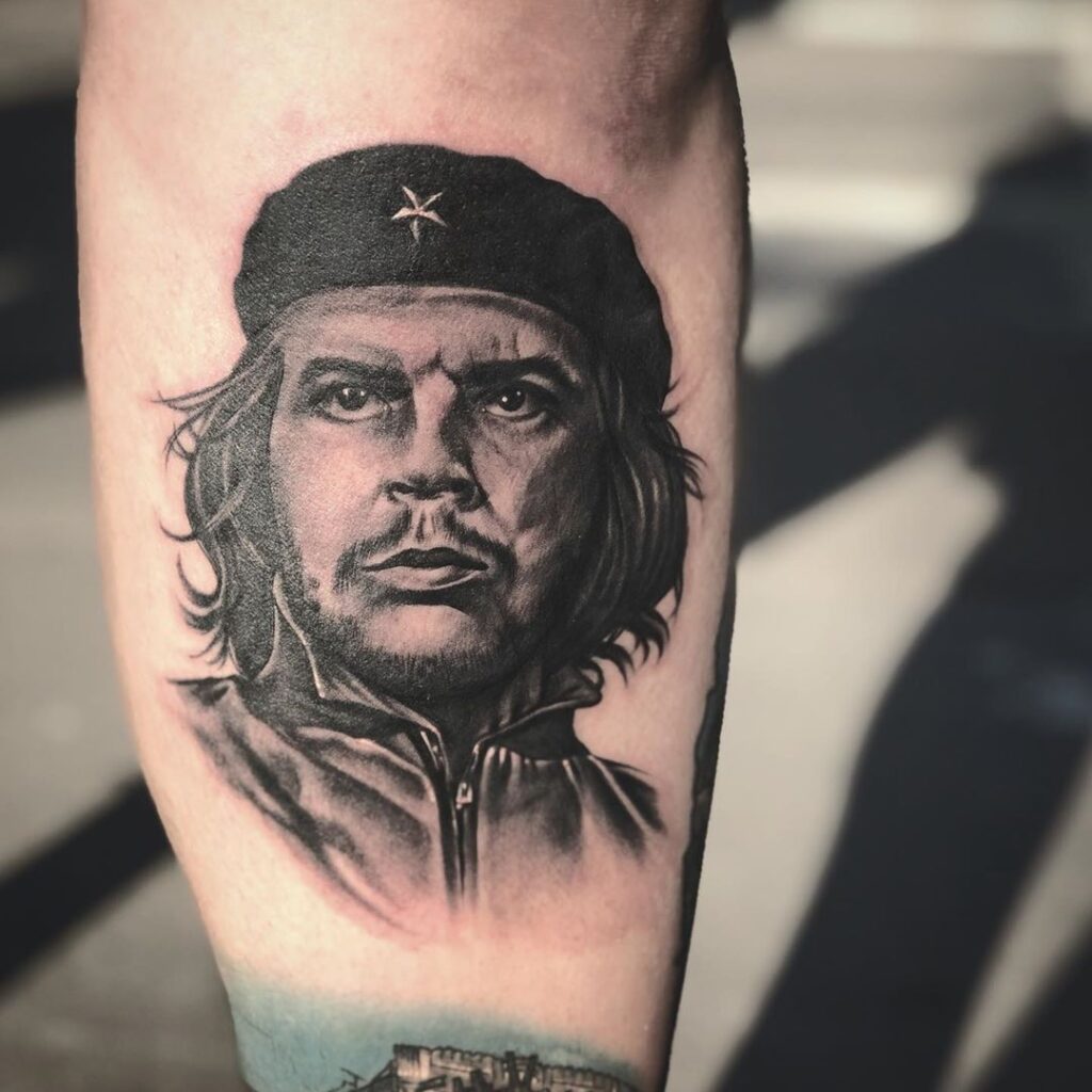 Che Guevara tattoo on the leg for men