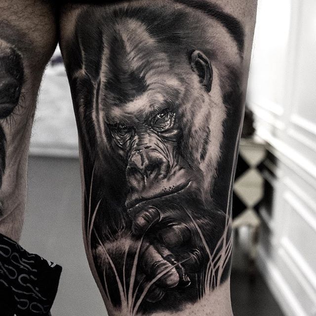 Gorilla tattoo on the thigh for men