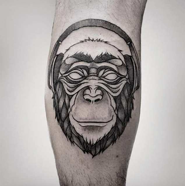 The gorilla tattoo on the calf for men