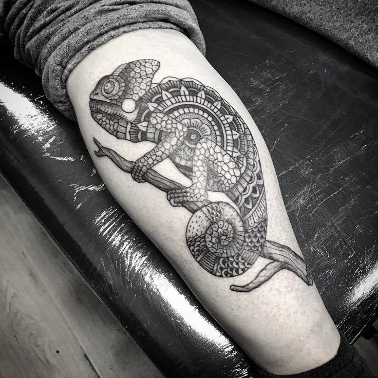 Chameleon tattoo on the calf for women