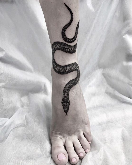 Reptile tattoos: the embodiment of magic and mystery on your skin