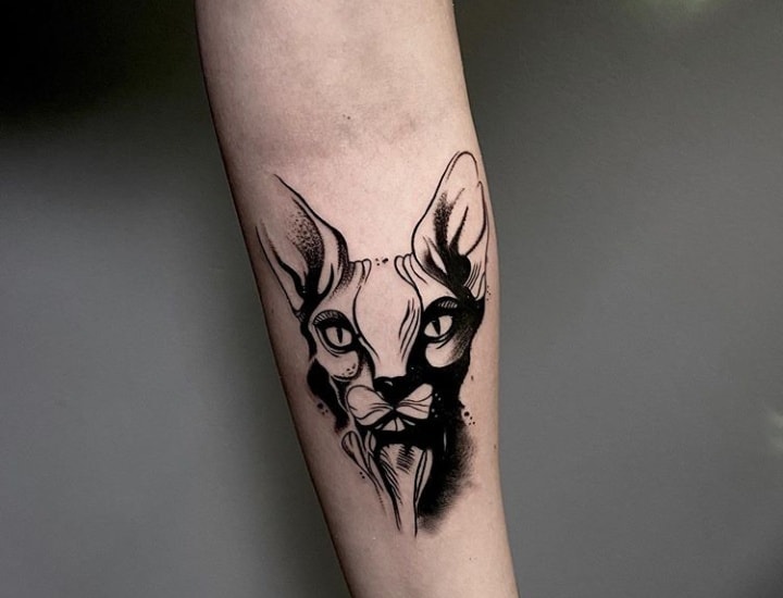 Tattoo of a sphinx on the forearm for women