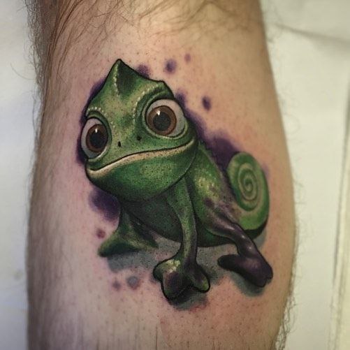 Tattoo of a colored chameleon on the shin for men