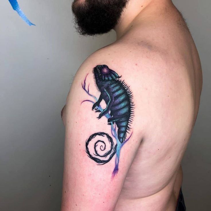 Chameleon tattoo on the shoulder for men