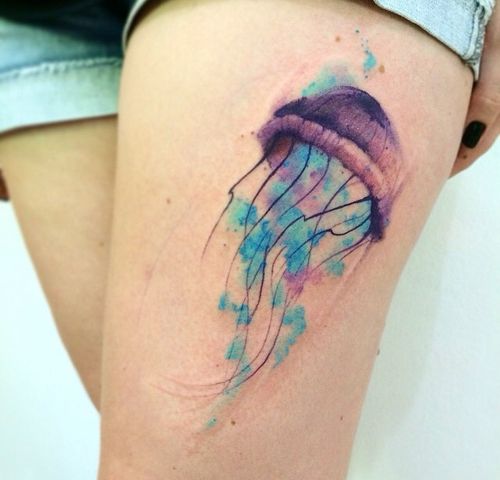 Large jellyfish tattoo on the thigh for women