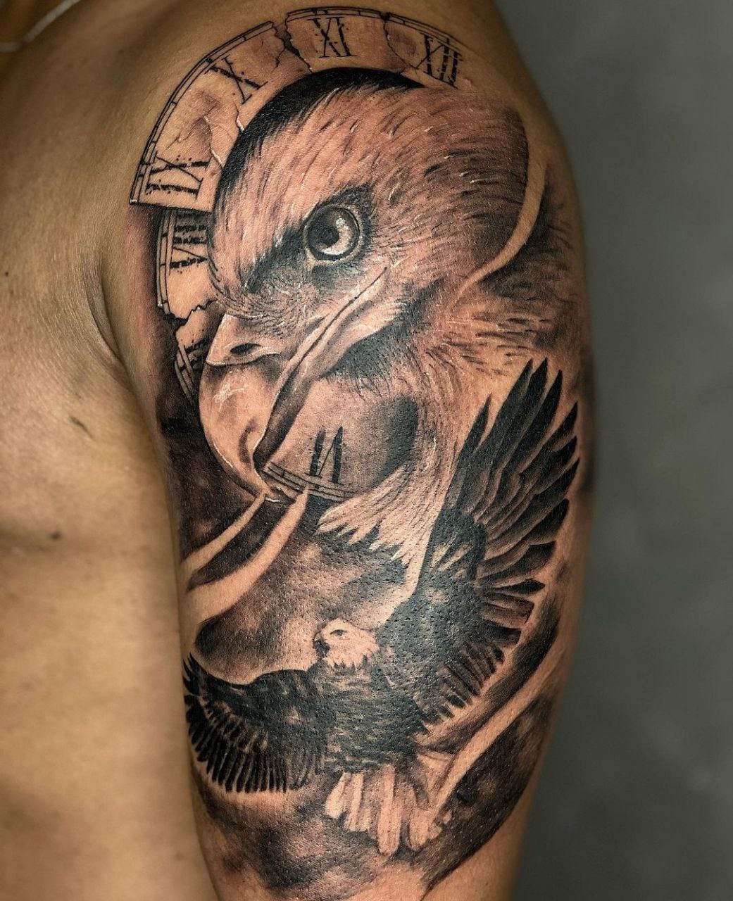 Large eagle tattoo on the shoulder for men