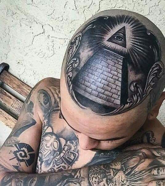 Large tattoo on the head for men