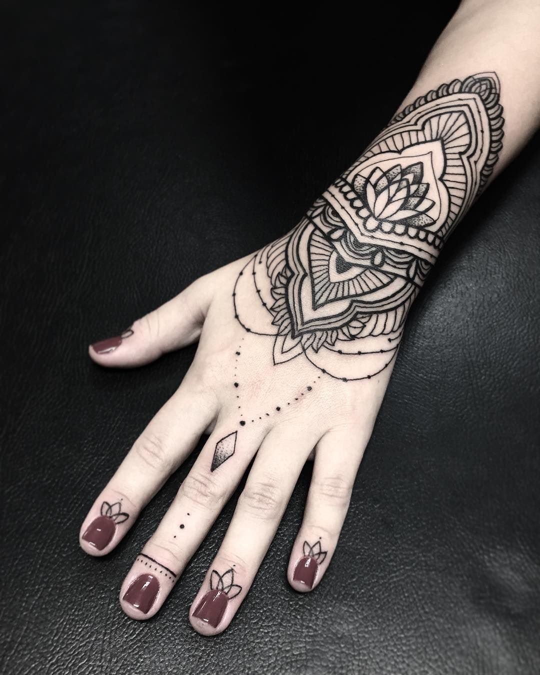 Tattoo on the hand for women