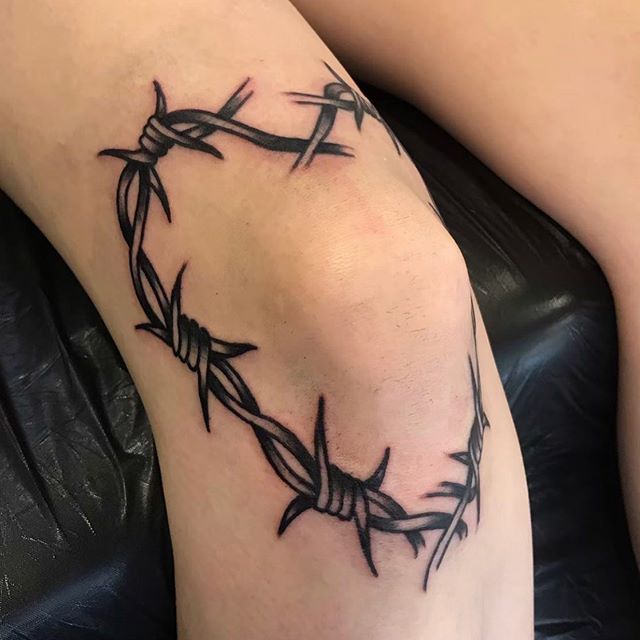 Barbed wire knee tattoo for men