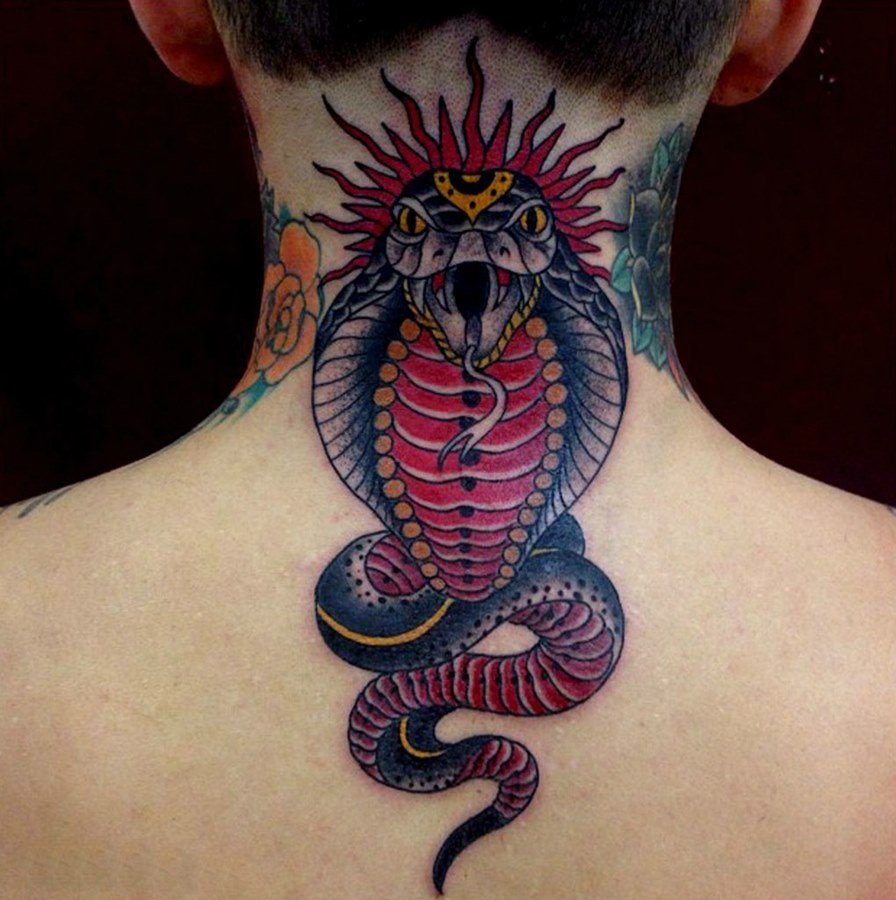 Color cobra neck tattoo for men