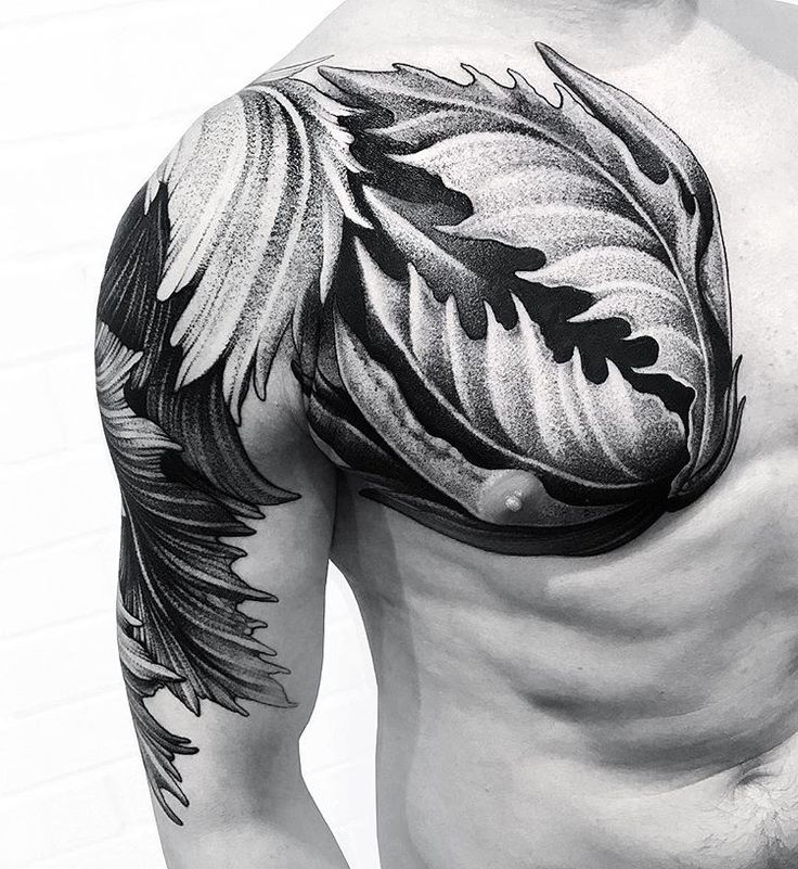 Black&Grey tattoo on the shoulder for men