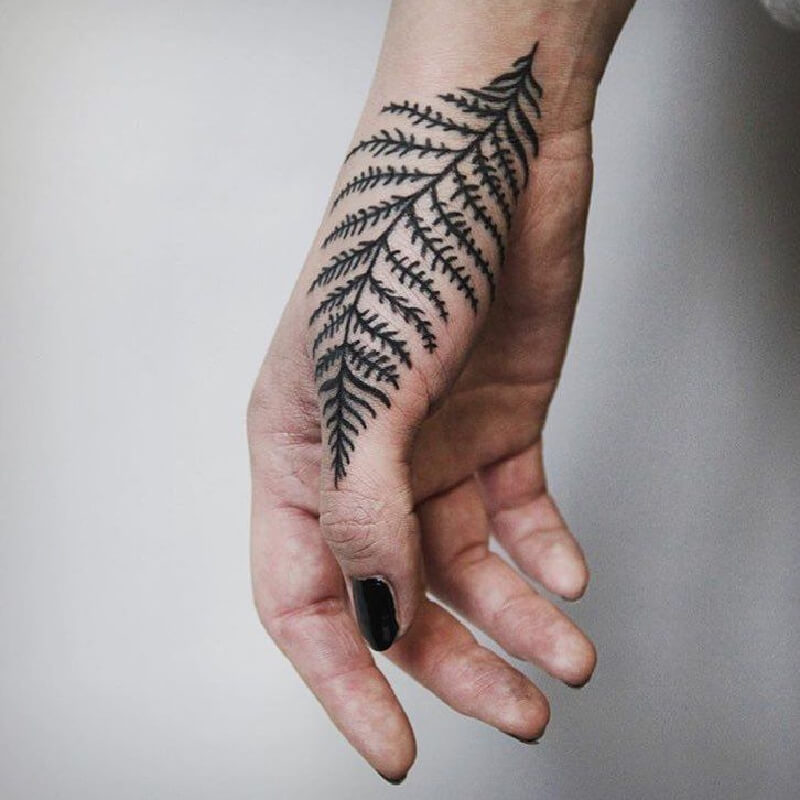 Tattoo on the hand for women