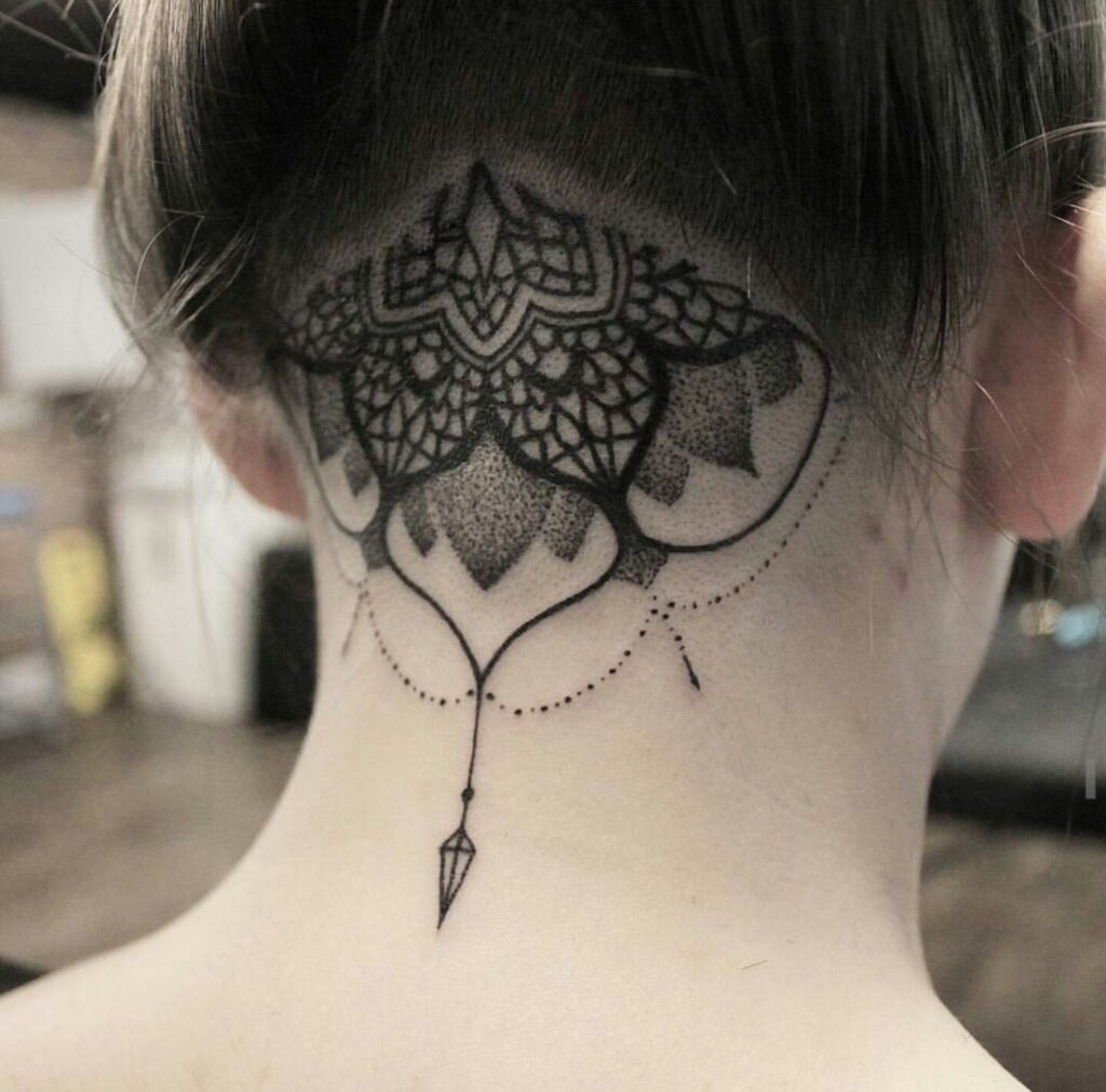 Tattoo on the back of the head for women