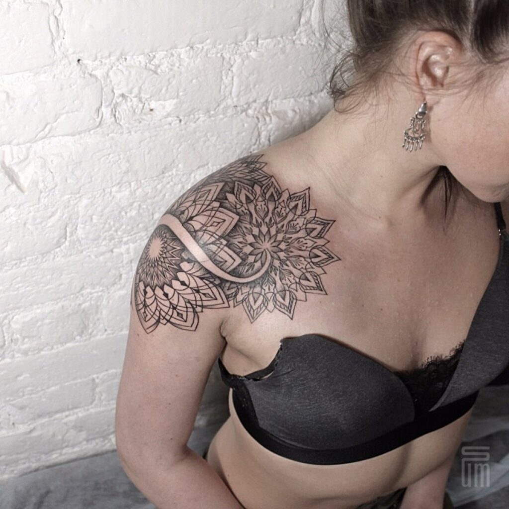 Tattoo on the shoulder for women