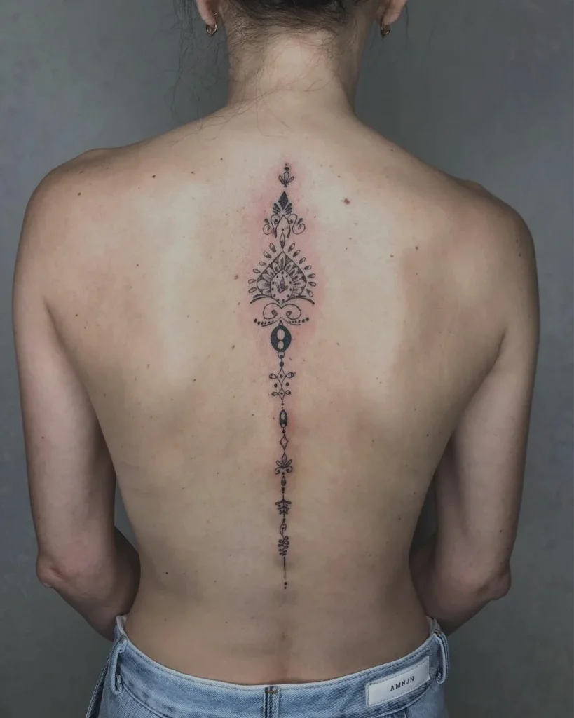 Tattoo on the spine for women