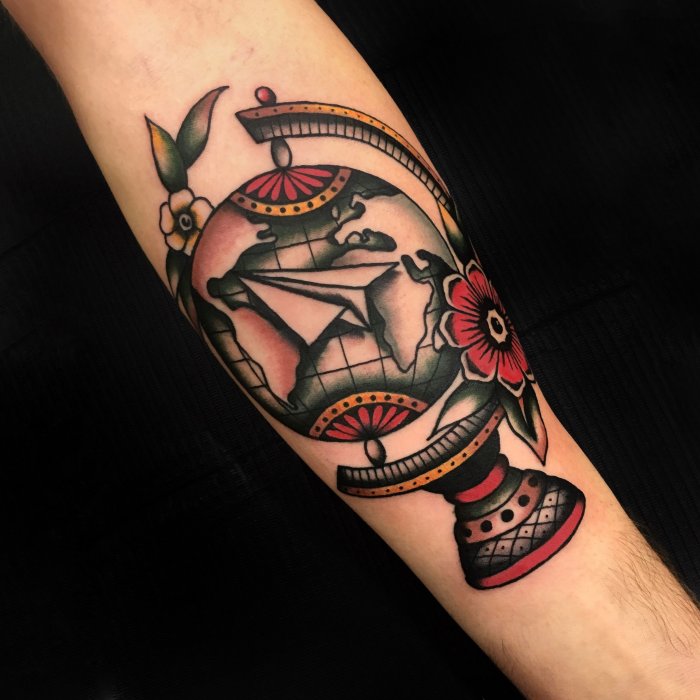 Old skool style tattoo on the forearm for women