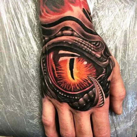 Organic style tattoo on the hand for men