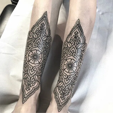 Ankle ornamental tattoo for women